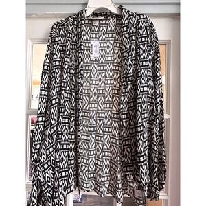 C&B Lightweight cardigan/cover up size large NWT